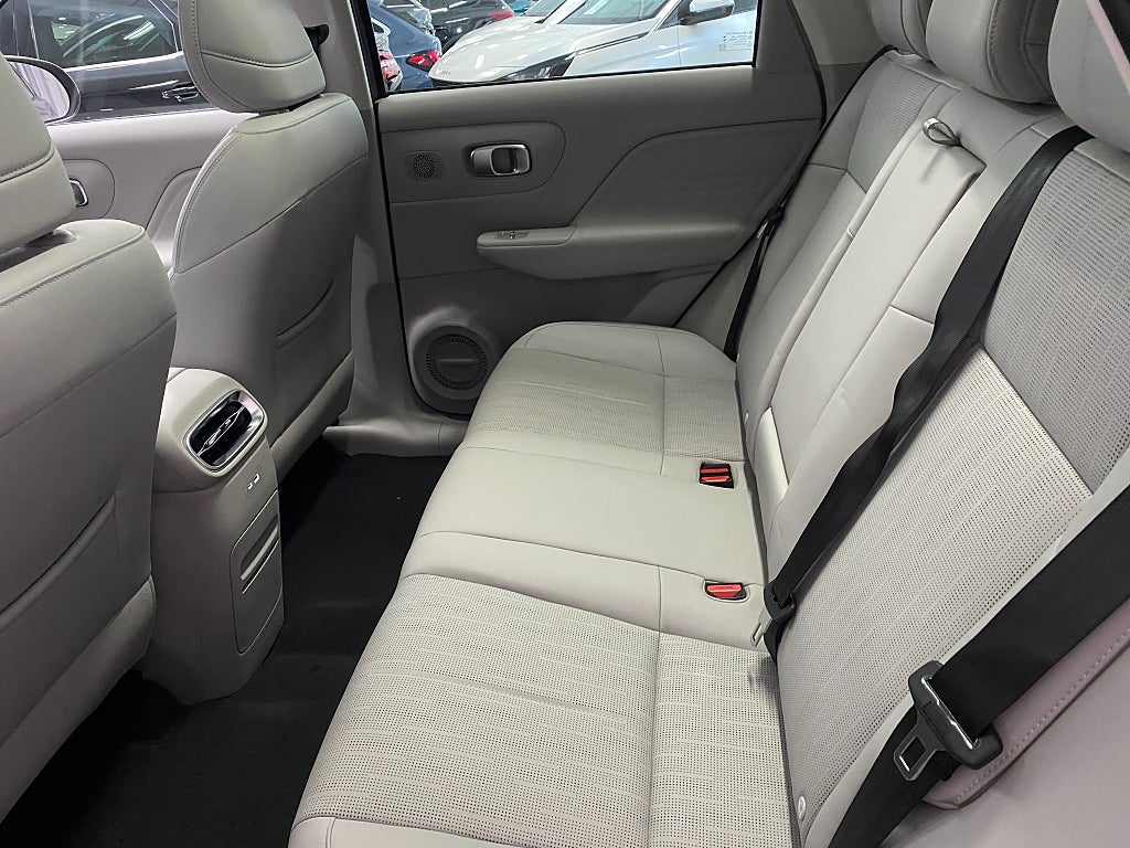 Car Image car-67253-9351c2e1fe5e4f8e6b5af7c676d38b58