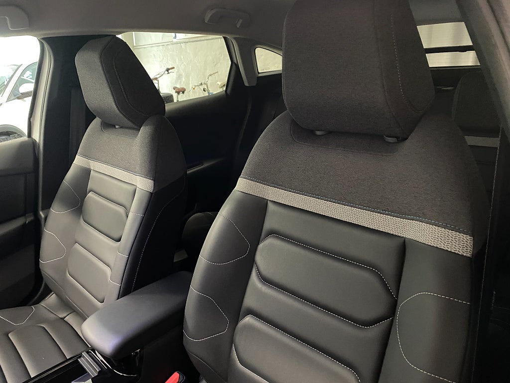 Car Image car-67338-88fde18210c3c1a0e394828416ff3298