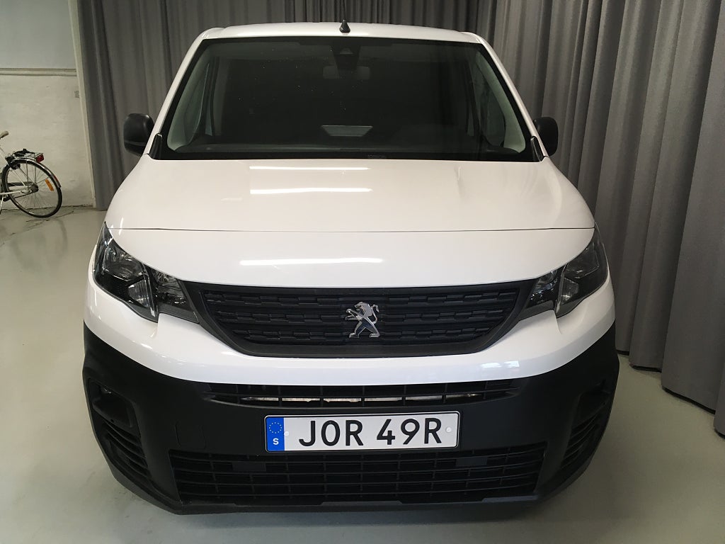 Car Image car-67545-873fa09b52f98f1745e010a9a2c71729
