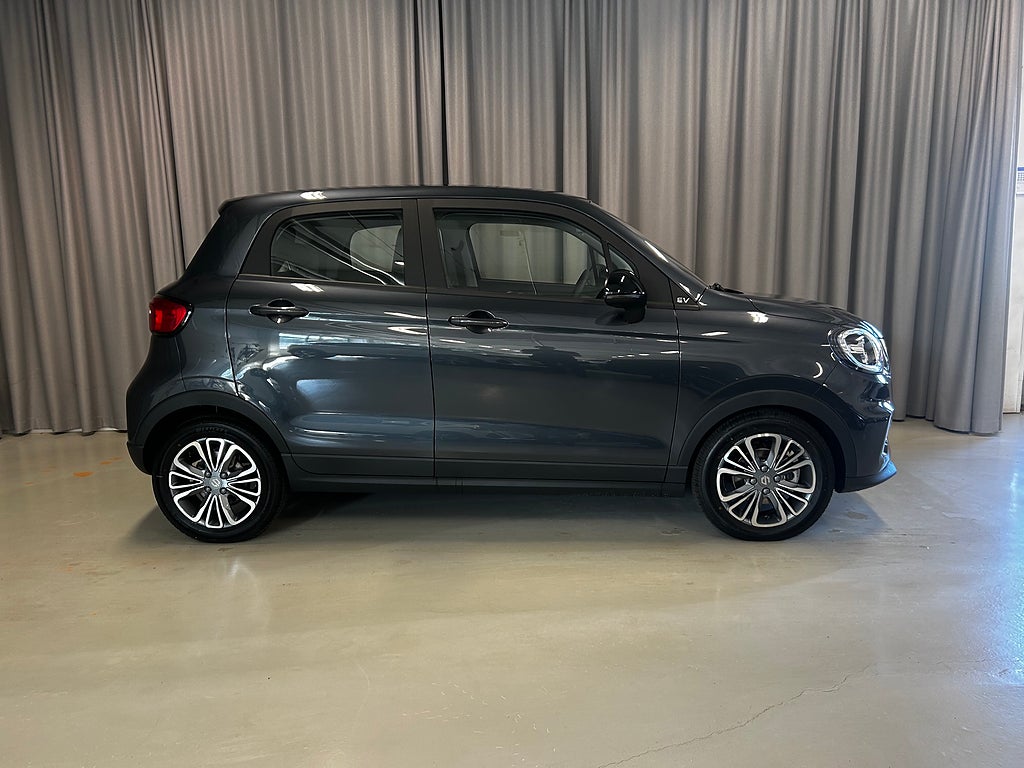 Car Image car-67668-e5e6e75c09b8137a4a73f6ab3e6ba105