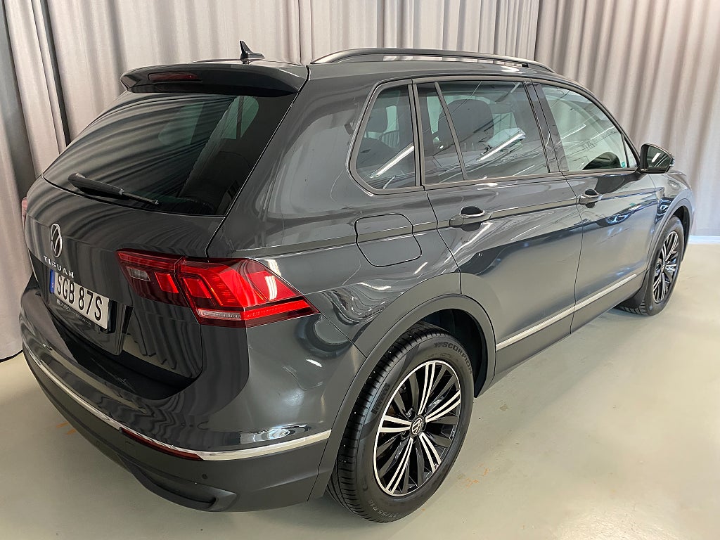 Car Image car-67682-b0e2b608c234a3242c41ac15182ead12