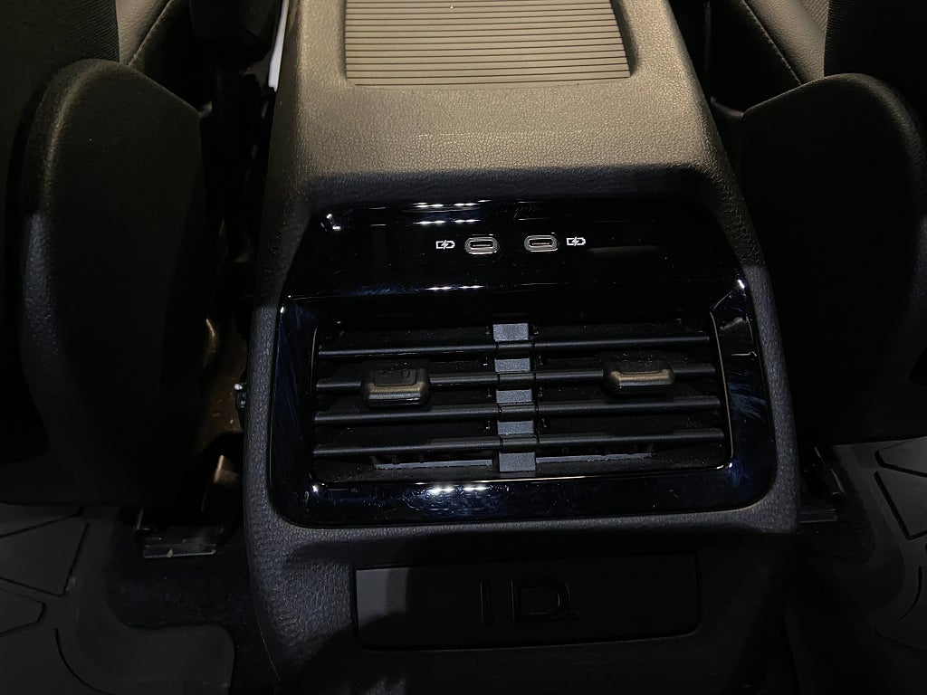 Car Image car-67706-e206cb4f823306dc9f328ca531a822fc