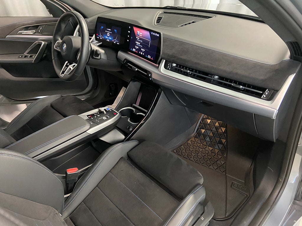 Car Image car-67729-1585cdbf4a04f5cf1a53e9262e3bce74