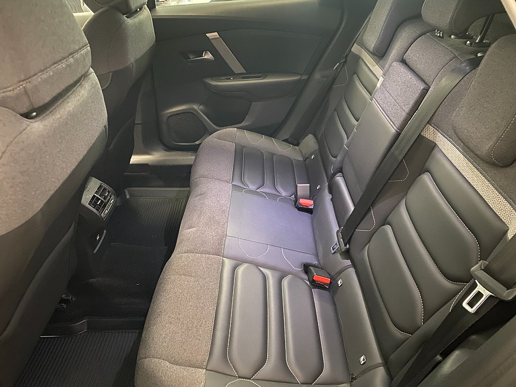 Car Image car-67753-bbe85521a17216118330357994cbb52e