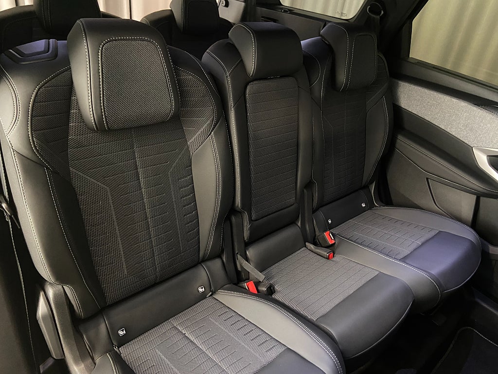 Car Image car-67884-f76f1cab4cf8a23d26c80364e2112186