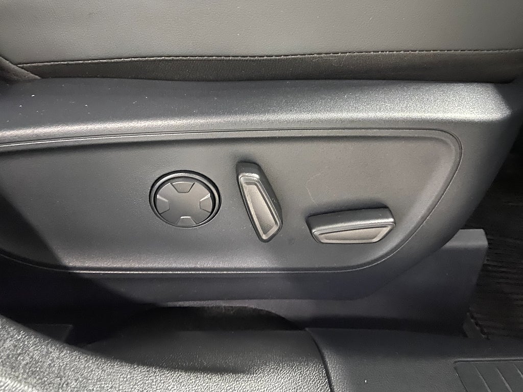 Car Image car-67961-1b1fd63dbc3bf31dc88345f13f1e4c99