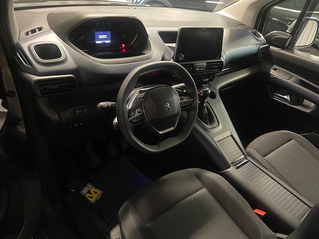 Car Image car-67996-721a4224c8602c1f4c073e0988aceaad