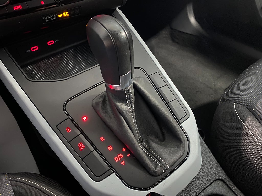 Car Image car-68019-c2ef2a01c890ae746f0f422af2a97020