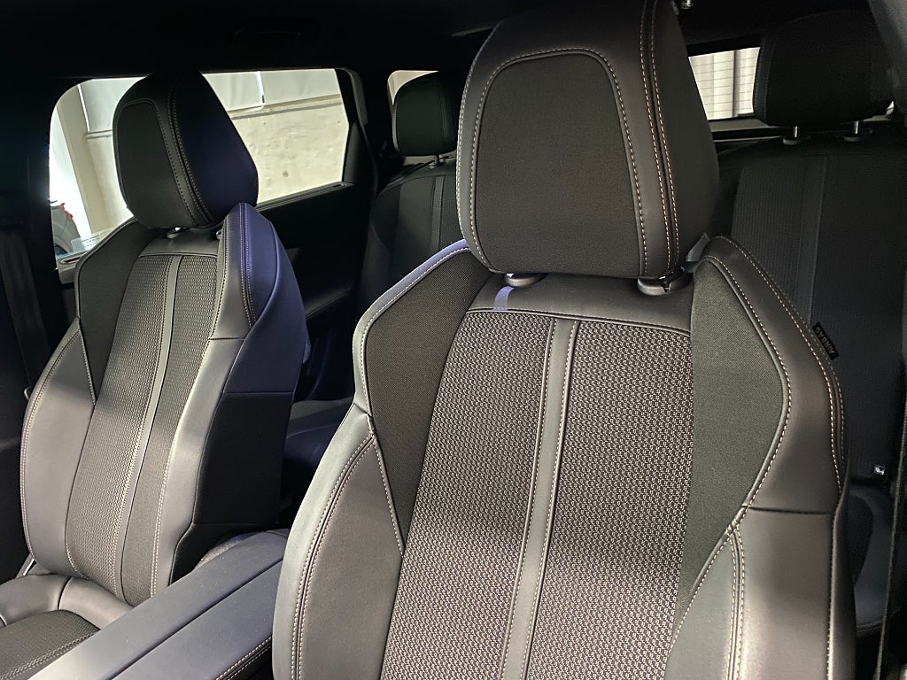 Car Image car-68110-e5ebf27672e20b41028b6670bf86ef20
