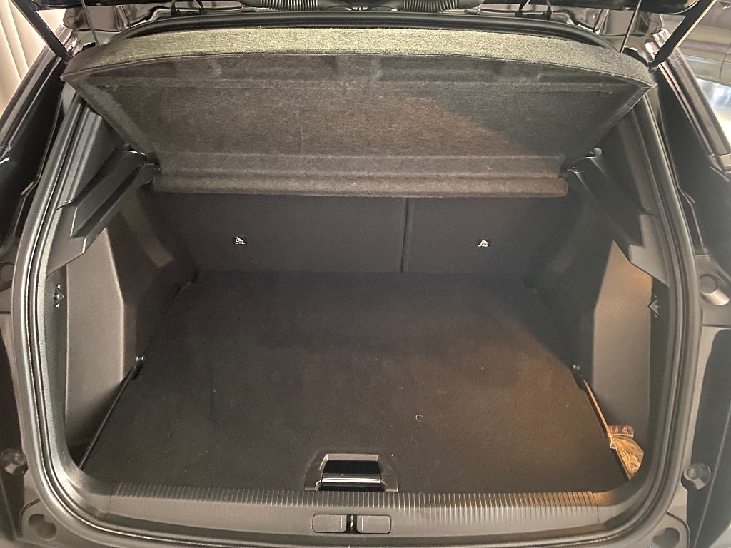 Car Image car-68455-0cc9bbe036696453365c6aa39bacbf46
