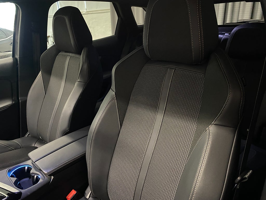 Car Image car-68542-c77cd8a4f98dfb41e718e29173276c3d