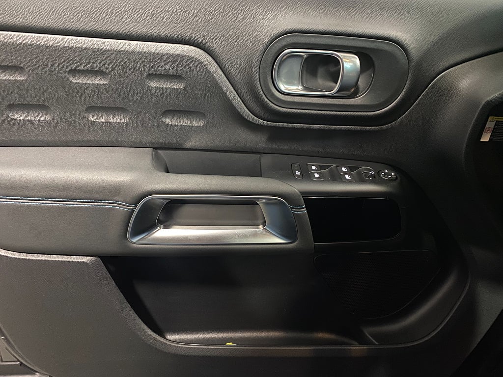 Car Image car-68747-8ac3b321a18a564af60739d8d30e121e