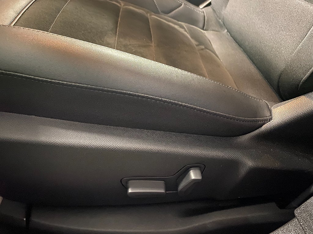 Car Image car-68747-cc990b02cbb3b3c334102cd3d2563b25