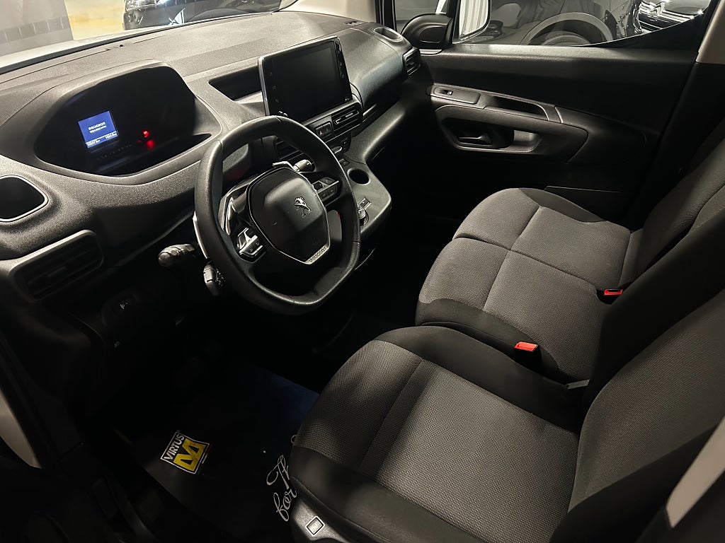 Car Image car-69011-29d8fdc22b8b28b85f283393e229141c