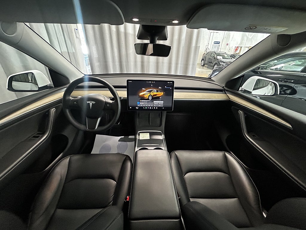 Car Image car-69110-43ada7fec0a9d1b910d4d0a8a6e85989