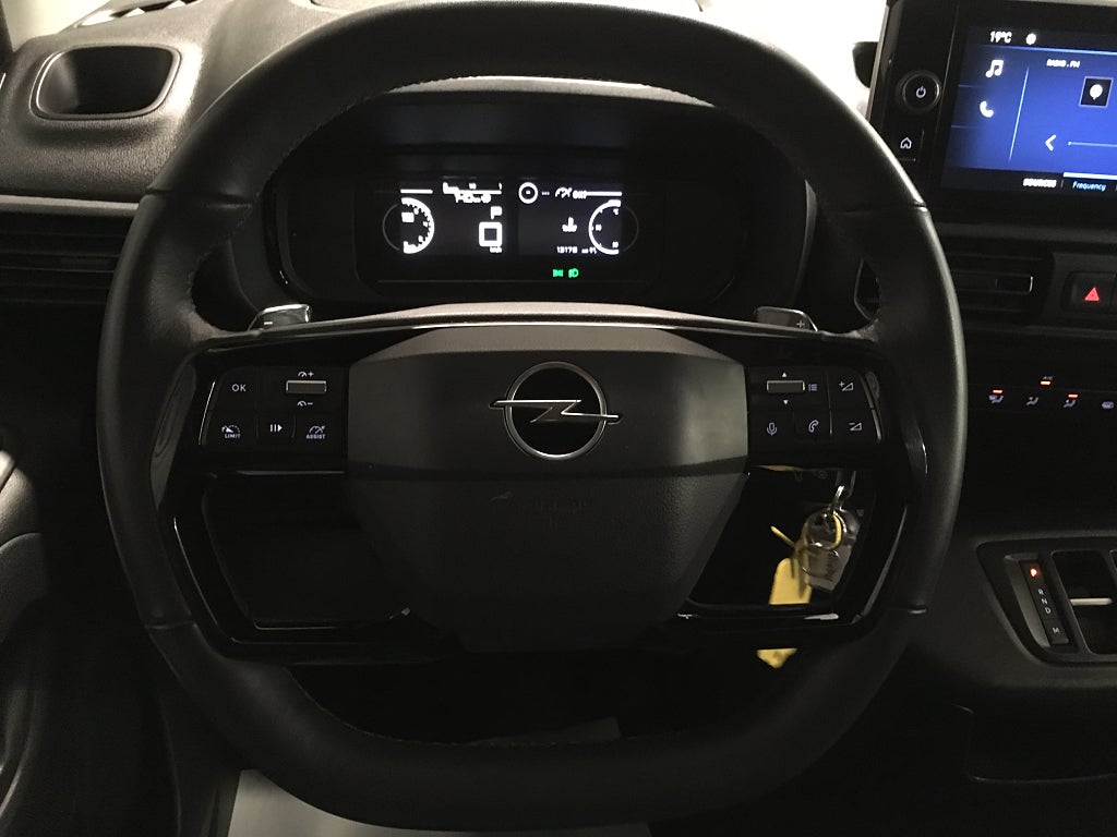Car Image car-69206-65b97f9ec2fc13b5a28047dc5f33b84d