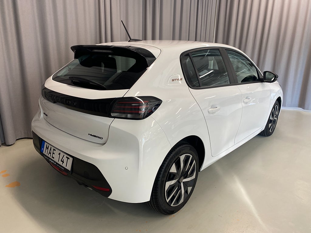 Car Image car-69272-8188e0dfec293912ffb66138dc6facad