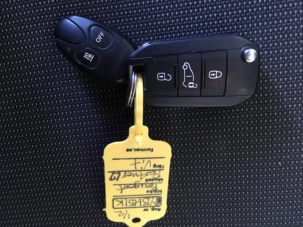 Car Image car-69319-0a83b01df2f50457f7274a995b151400