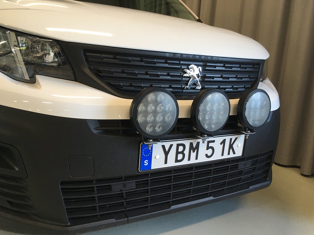 Car Image car-69319-2c4df5d3e147904d1b2b8a23084f7694