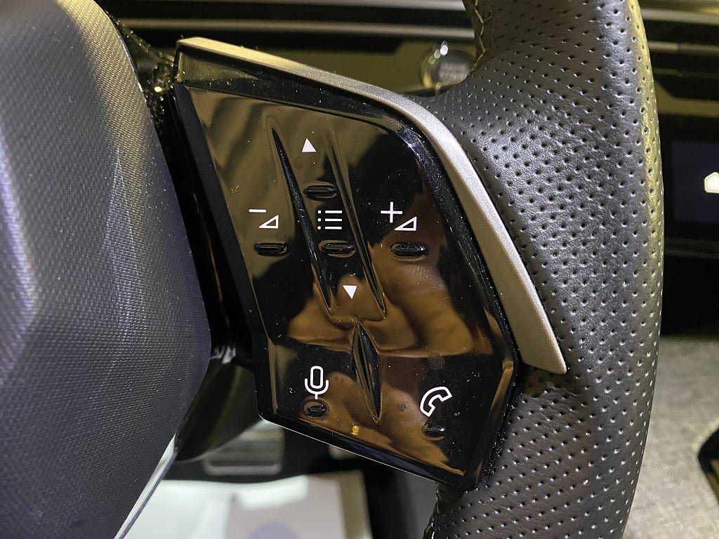 Car Image car-69345-ab2e6662b478d822f8ade2efb8a77e42