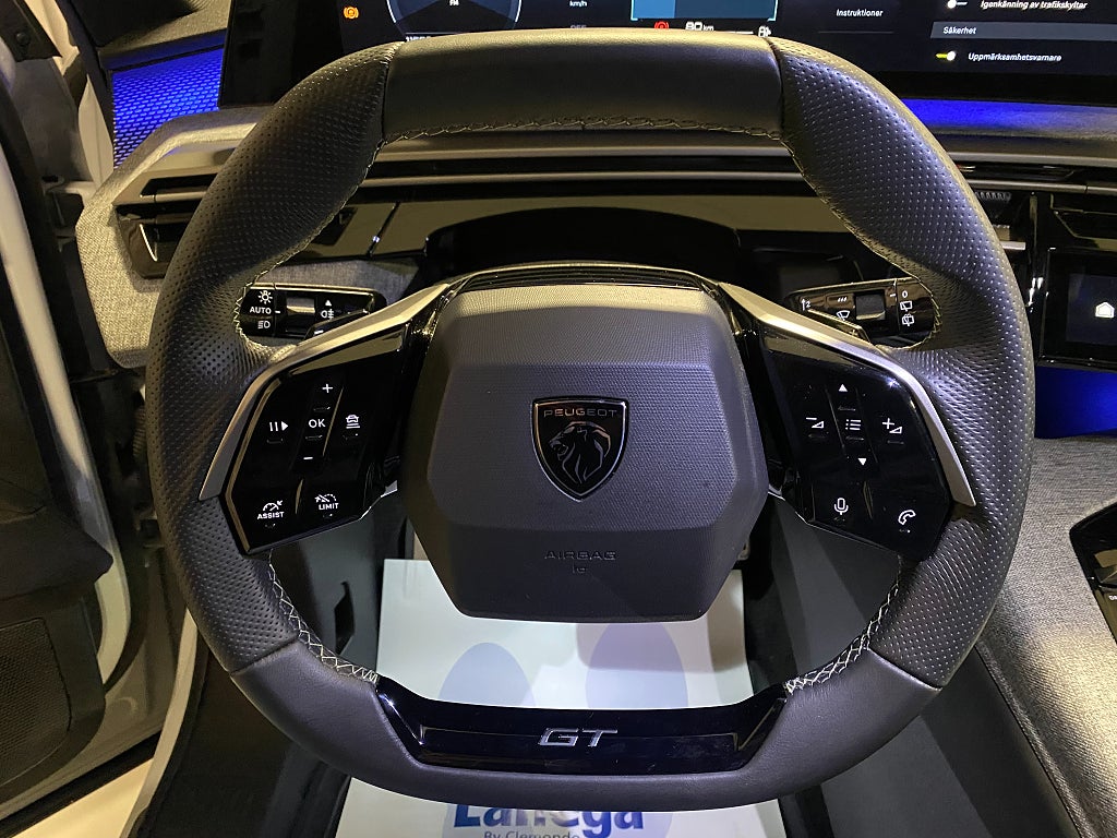 Car Image car-69557-e607d8163a0531a171975dd28af44a22