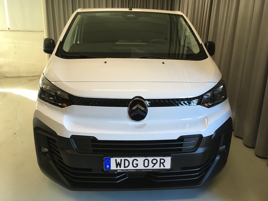 Car Image car-69741-158680765e4470522d94a100e444bee5
