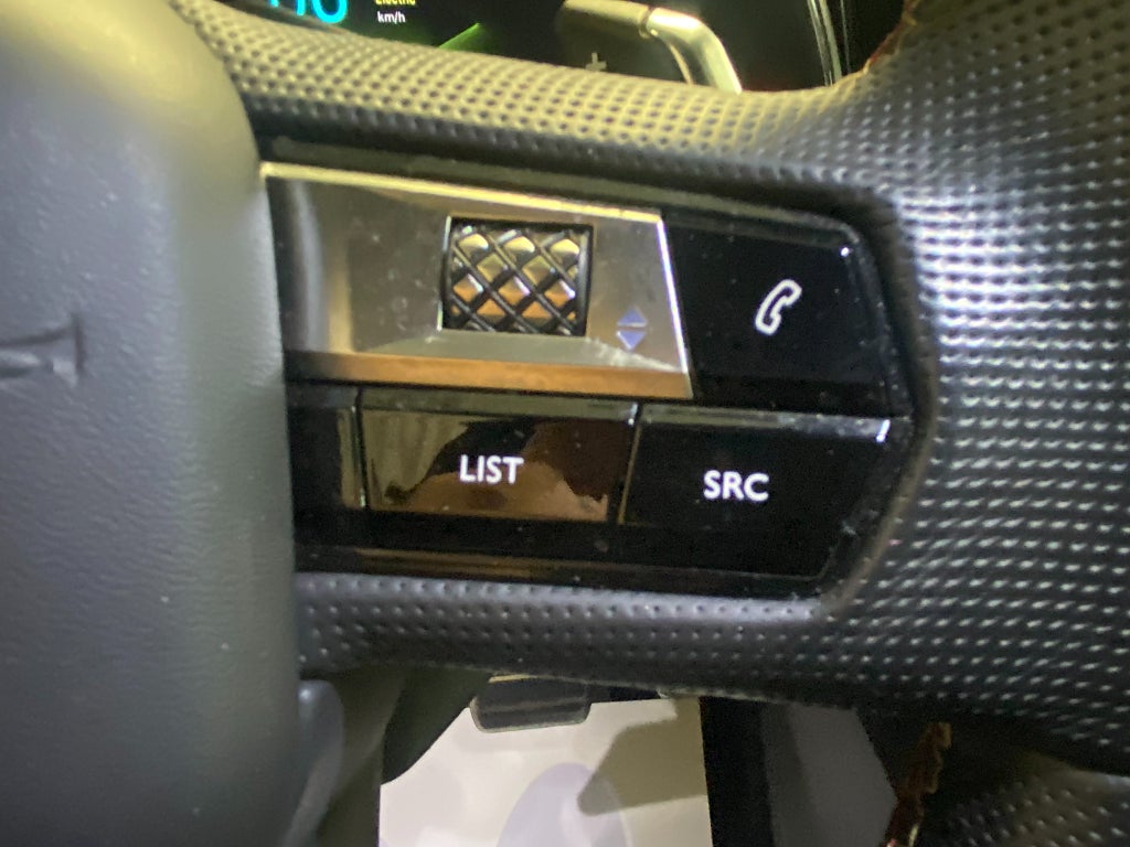 Car Image car-69834-19210454b0d36b2696dcaceb4ffcf9d7