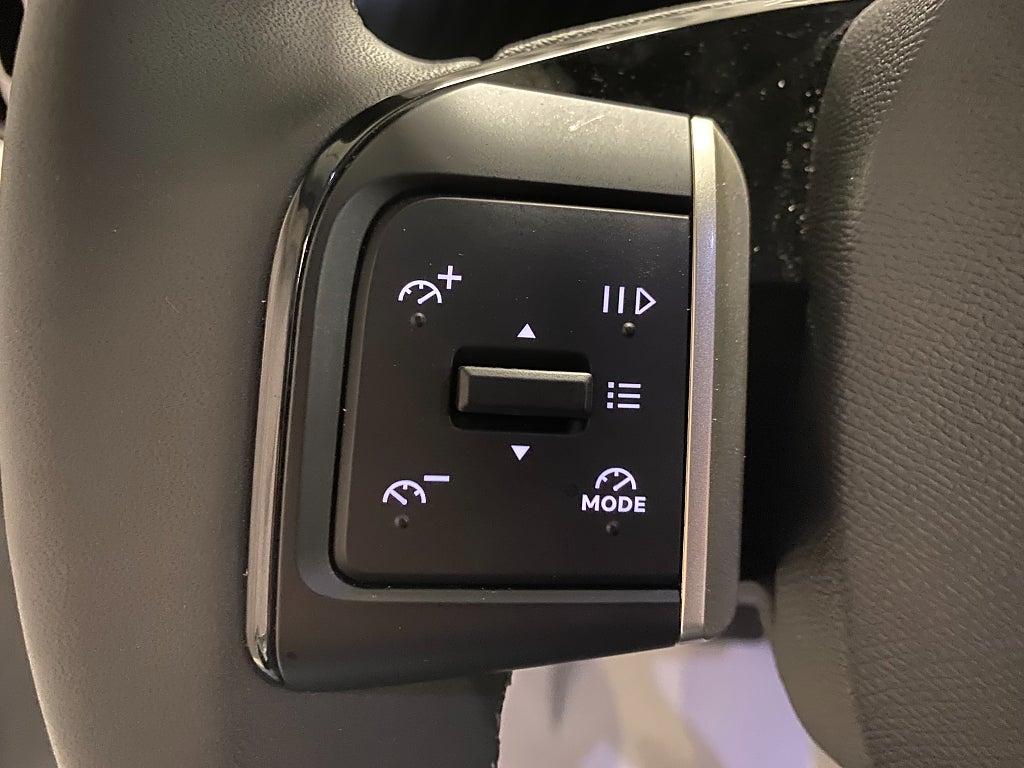 Car Image car-69904-04a41cbb4842f3d4c1d749343200fb97
