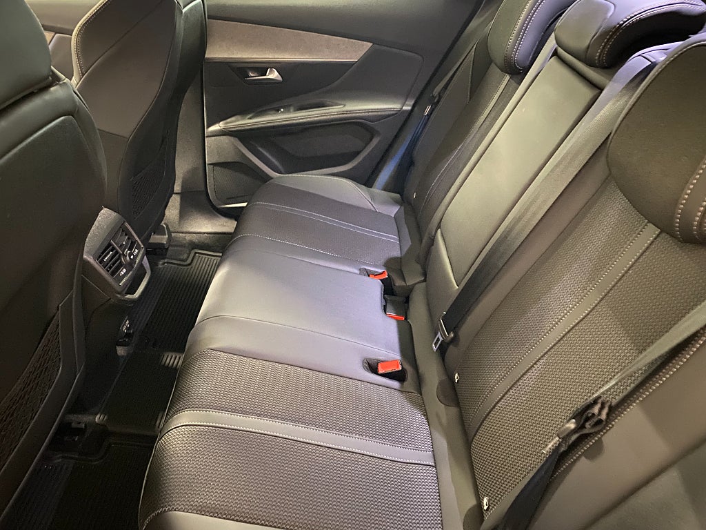 Car Image car-70231-ed4824d84be8850677f74b5e854c69c7
