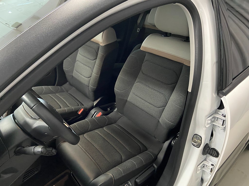 Car Image car-70256-90cf75c564bab62d3a5c65c070f4d5df