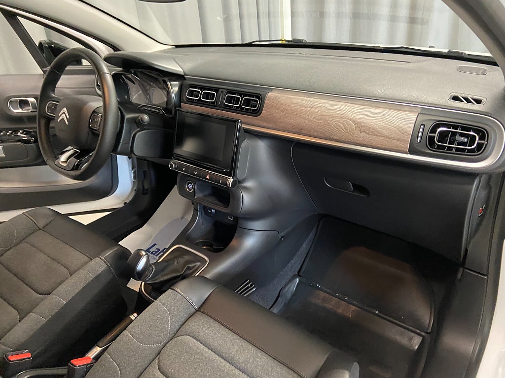 Car Image car-70256-a0b0fe8865cdb97e2f292b1895208fe8