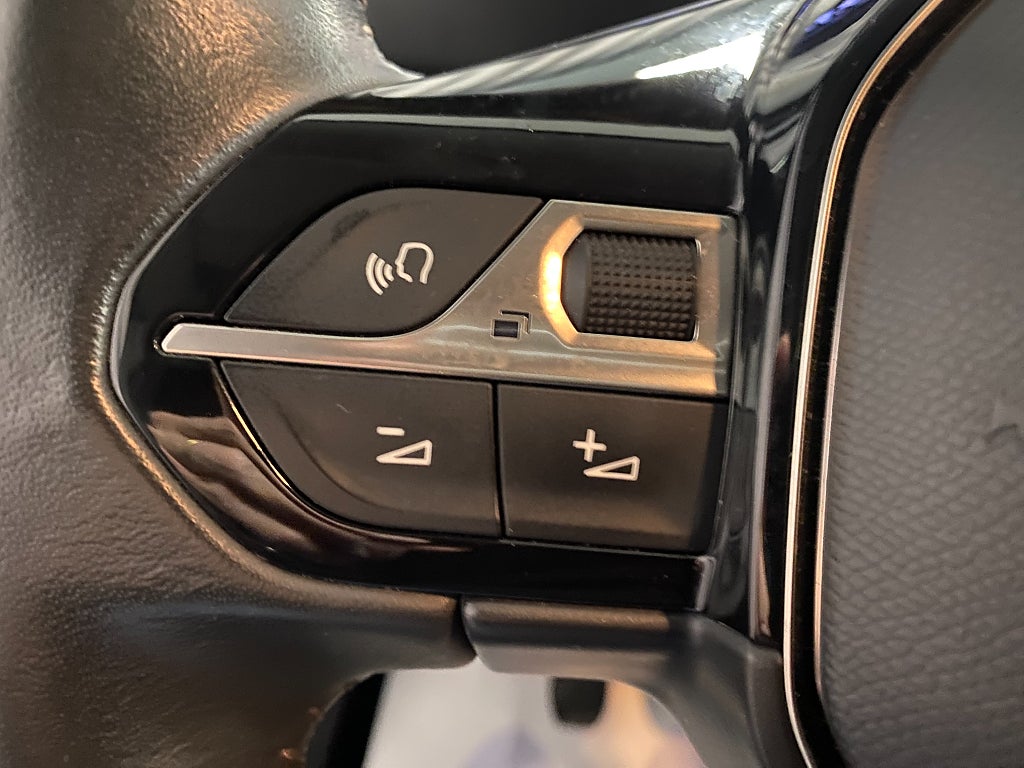 Car Image car-70433-e2469b85d516b5f12142f5ee7bfb849b