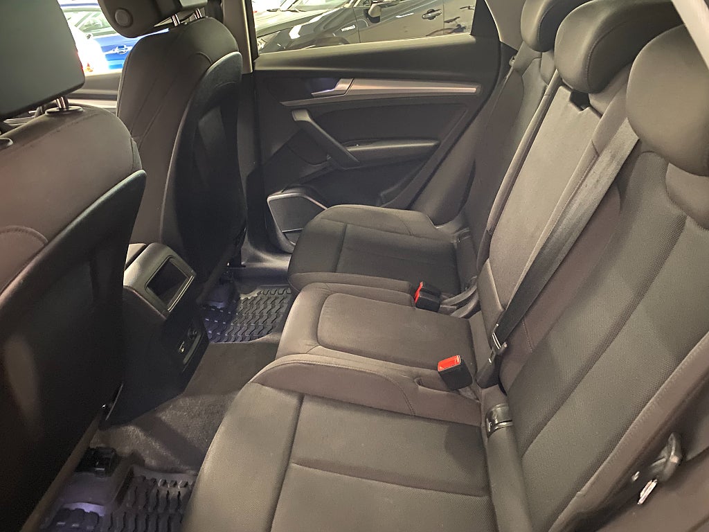 Car Image car-70454-835d128c4ae0bbac21d8cc7b2664f338