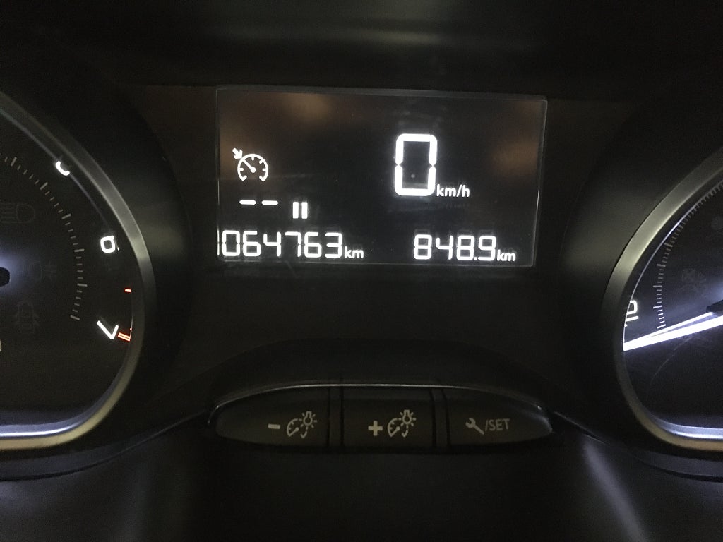 Car Image car-70525-412dc0d29f5979d5714fcf54b6e4422a